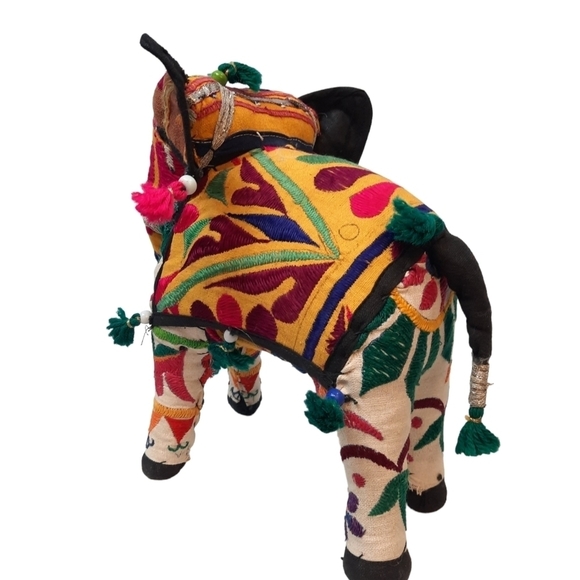 Vintage 1950's Anglo Raj‎ Handmade Embroidered Stuffed Elephant Folk Art - Picture 5 of 11